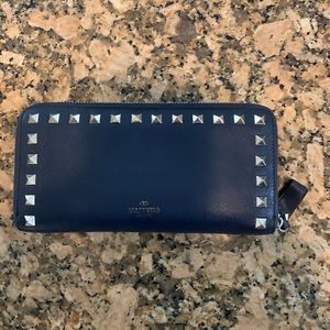 Valentino ROCKSTUD wallet.  Blue pebble leather.